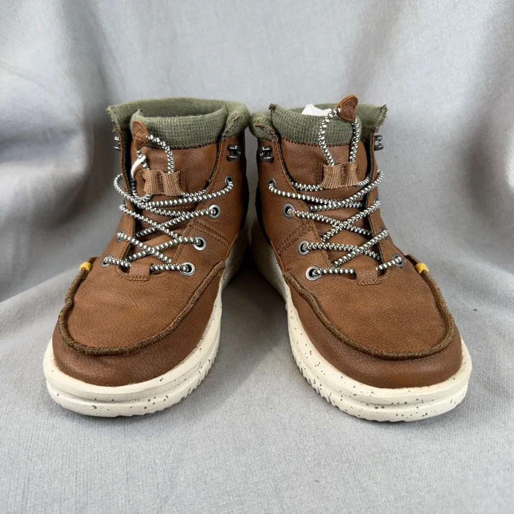 Hey Dude Bradley Boot Youth Size 5 Walnut Brown Leather Lightweight Bungee Lace